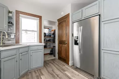 912  Blackstone Ave, Waukesha, WI 53186 - Photo 7