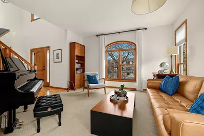 867  Olympic Dr, Onalaska, WI 54650 - Photo 3