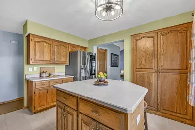 13500 W Old Oak Ln, New Berlin, WI 53151 - Photo 19