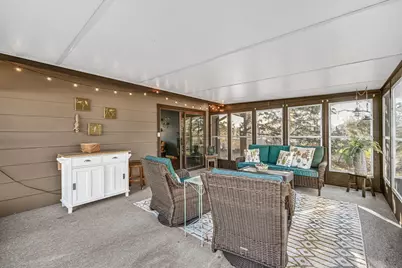 13500 W Old Oak Ln, New Berlin, WI 53151 - Photo 31