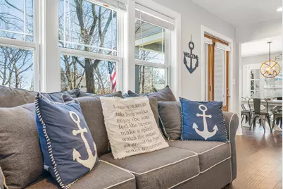 812  Van Slyke Dr, Fontana, WI 53125 - Photo 11