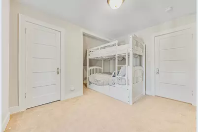 812  Van Slyke Dr, Fontana, WI 53125 - Photo 39