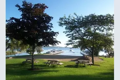 812  Van Slyke Dr, Fontana, WI 53125 - Photo 55