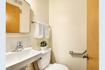 2471 N 80th St, Wauwatosa, WI 53213 - Photo 15