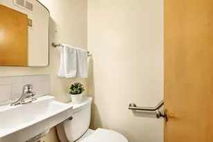 2471 N 80th St, Wauwatosa, WI 53213 - Photo 15