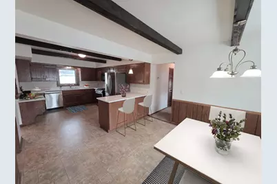 W165N10602  Wagon Trl, Germantown, WI 53022 - Photo 11