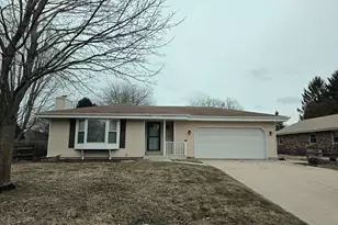 W165N10602 Wagon Trail, Germantown, WI 53022 - Photo 1