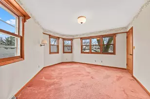 8027 W Woodland Ave, Wauwatosa, WI 53213 - Photo 21