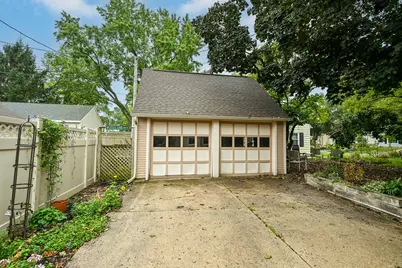 8027 W Woodland Ave, Wauwatosa, WI 53213 - Photo 37