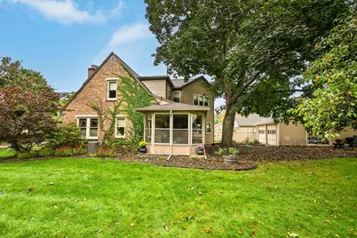 8027 W Woodland Ave, Wauwatosa, WI 53213 - Photo 33