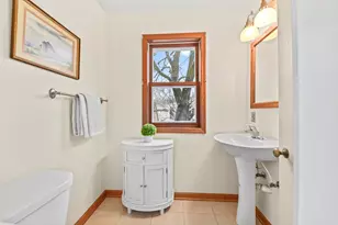 8027 W Woodland Ave, Wauwatosa, WI 53213 - Photo 27