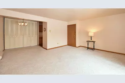 3621  St Andrews Ct #107, Racine, WI 53405 - Photo 7