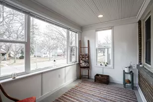 607 S Oak Park Ct, Milwaukee, WI 53214 - Photo 15