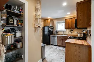 607 S Oak Park Ct, Milwaukee, WI 53214 - Photo 13