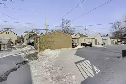 865 S 75th St, West Allis, WI 53214 - Photo 31