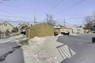 865 S 75th St, West Allis, WI 53214 - Photo 31