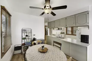 865 S 75th St, West Allis, WI 53214 - Photo 15