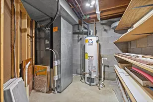 4630 Oakdale Dr, Racine, WI 53405 - Photo 39