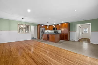 4630  Oakdale Dr, Racine, WI 53405 - Photo 9