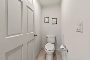 2618 W Lake Park Ct, Mequon, WI 53092 - Photo 53