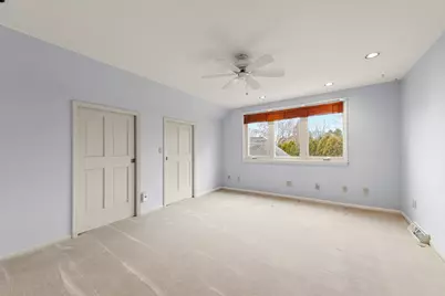 2618 W Lake Park Ct, Mequon, WI 53092 - Photo 59