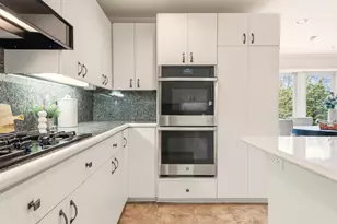 2618 W Lake Park Ct, Mequon, WI 53092 - Photo 25