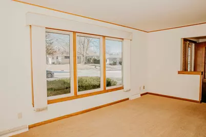 4200 S McCarty Ave, Saint Francis, WI 53235 - Photo 11