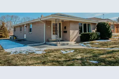 4200 S McCarty Ave, Saint Francis, WI 53235 - Photo 1