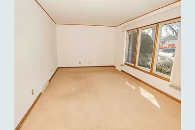 4200 S McCarty Ave, Saint Francis, WI 53235 - Photo 13