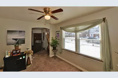 2324  Gilson St, Racine, WI 53403 - Photo 9