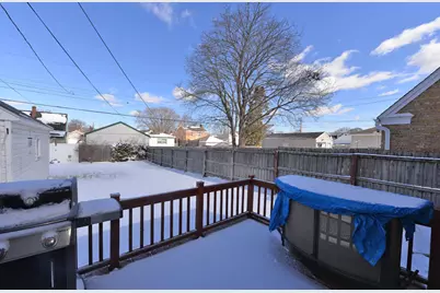 2324  Gilson St, Racine, WI 53403 - Photo 25