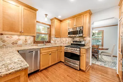 N108W16351  Scarlet Dr, Germantown, WI 53022 - Photo 11