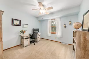 N108W16351 Scarlet Dr, Germantown, WI 53022 - Photo 27