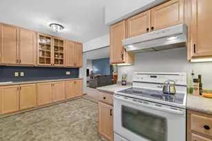 3337 Kensington Ct, Racine, WI 53405 - Photo 11