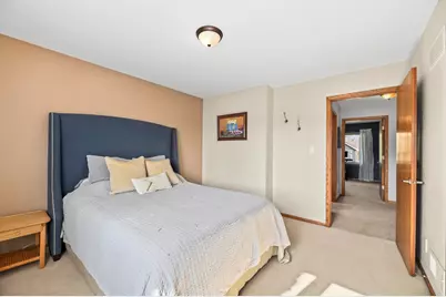 2512  Rebecca Dr, Racine, WI 53402 - Photo 25