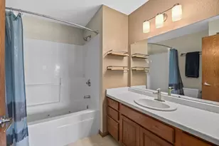 2512 Rebecca Dr, Racine, WI 53402 - Photo 19