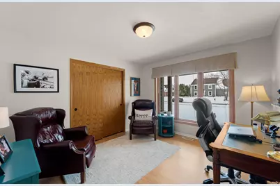 219  Westfield Way, Pewaukee, WI 53072 - Photo 17