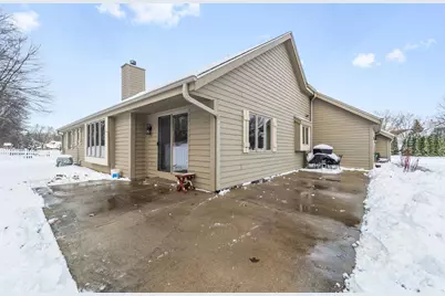 219  Westfield Way, Pewaukee, WI 53072 - Photo 19