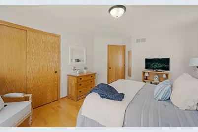 219  Westfield Way, Pewaukee, WI 53072 - Photo 15