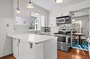 10235 W Cascade Dr, Franklin, WI 53132 - Photo 11