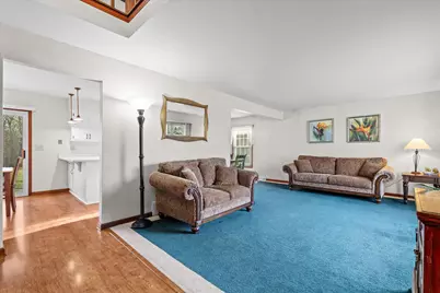 10235 W Cascade Dr, Franklin, WI 53132 - Photo 15