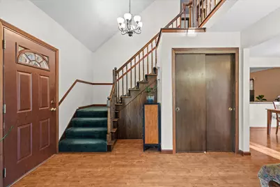 10235 W Cascade Dr, Franklin, WI 53132 - Photo 17