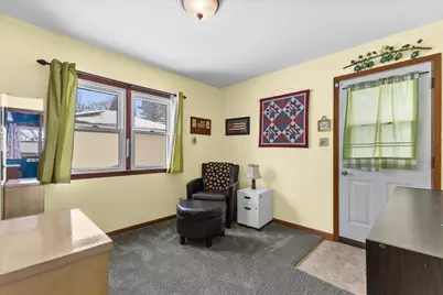 6307 N 104th St, Milwaukee, WI 53225 - Photo 17