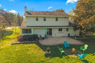 S83W32784 N Oak Tree Ct, Mukwonago, WI 53149 - Photo 41