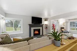 S83W32784 N Oak Tree Ct, Mukwonago, WI 53149 - Photo 13