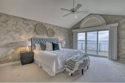 N24W30375  Crystal Springs Dr, Delafield, WI 53072 - Photo 19