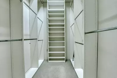 N24W30375  Crystal Springs Dr, Delafield, WI 53072 - Photo 21