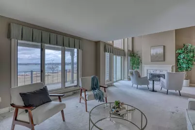 N24W30375  Crystal Springs Dr, Delafield, WI 53072 - Photo 9