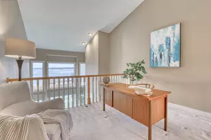 N24W30375 Crystal Springs Dr, Delafield, WI 53072 - Photo 27