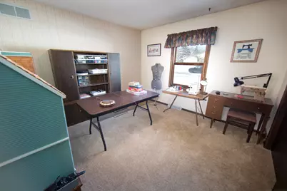 15175 W Kingsway Dr, New Berlin, WI 53151 - Photo 15